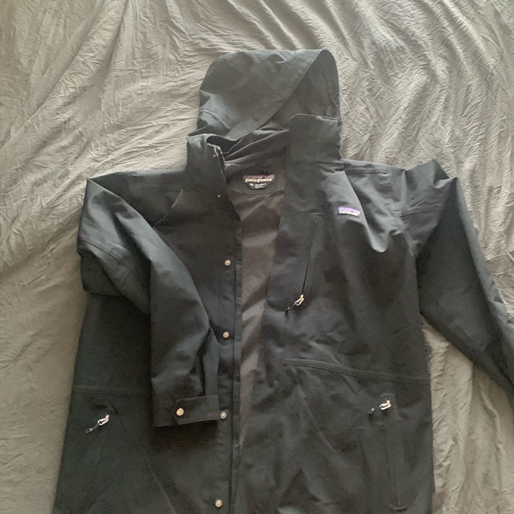 Men’s XL Patagonia ski jacket H2No technology